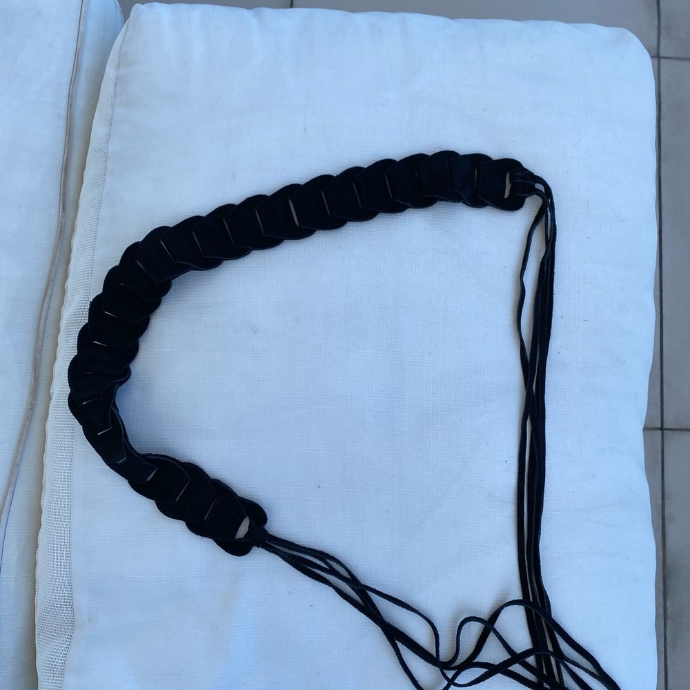 ❗️SOLD❗️Suede Belt - Picture 3 of 5